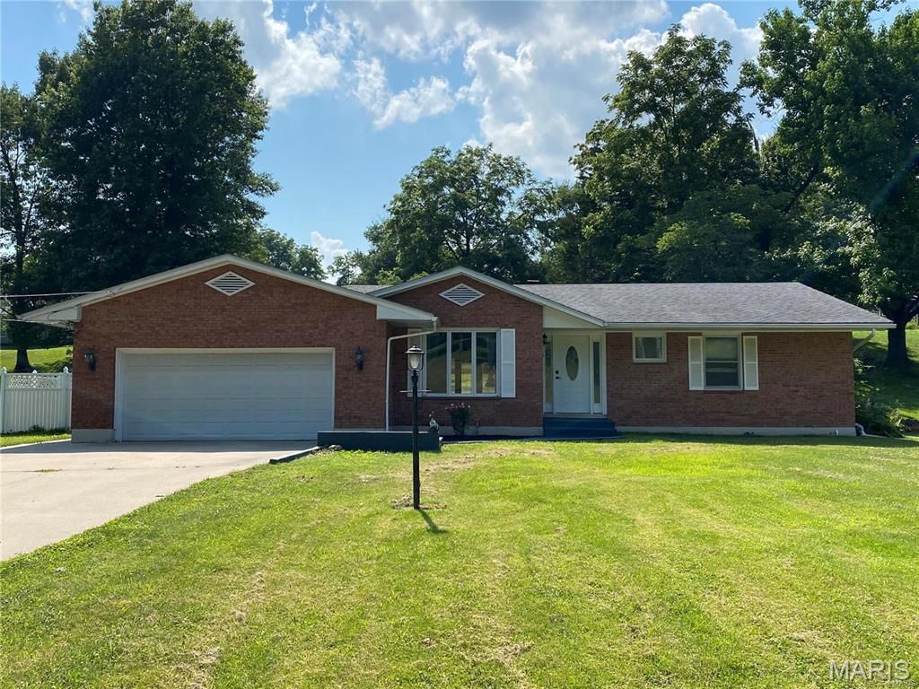 1105 Central Avenue, Hannibal, MO 63401