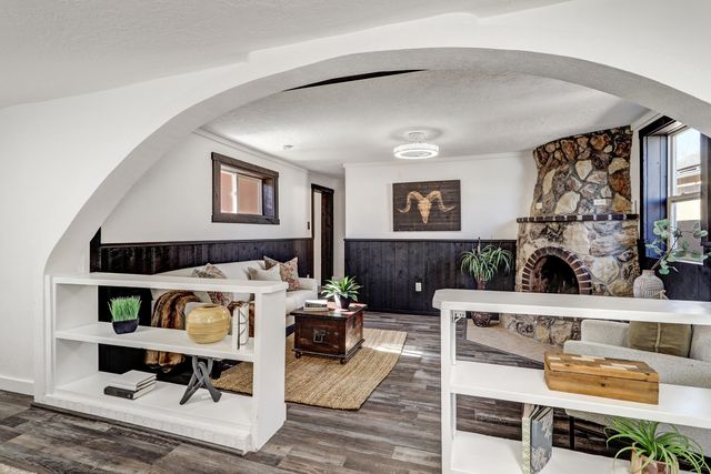 325 19th Street NW, Albuquerque, NM 87104