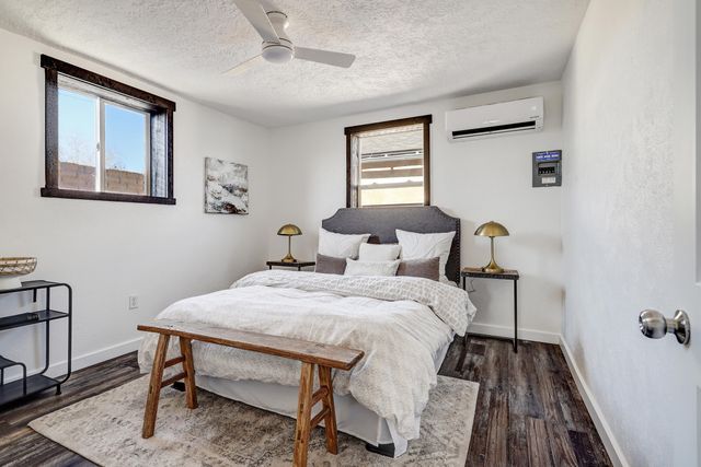 325 19th Street NW, Albuquerque, NM 87104