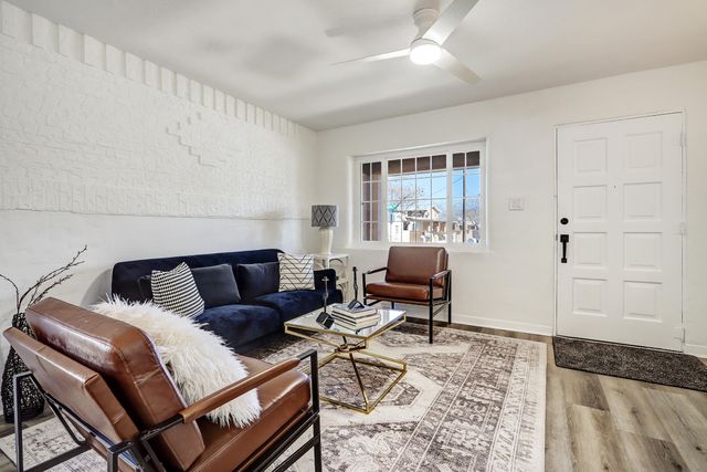 325 19th Street NW, Albuquerque, NM 87104