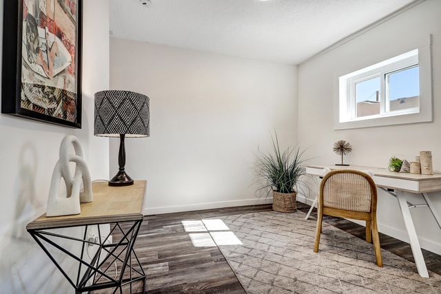 325 19th Street NW, Albuquerque, NM 87104