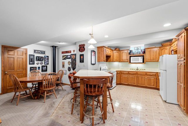N108W15259 Bel Aire LANE, Germantown, WI 53022