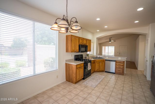 8203 W Tonto Lane, Peoria, AZ 85382