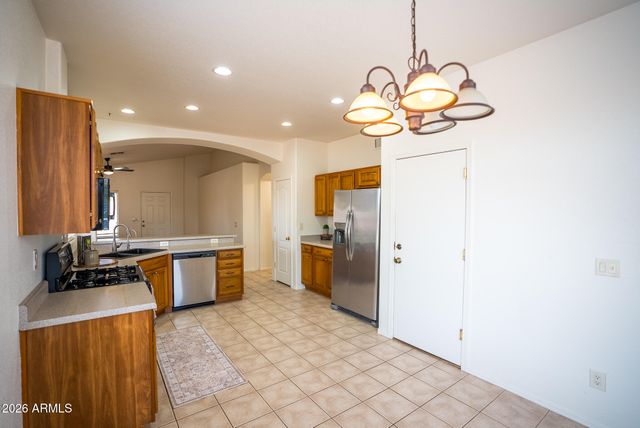 8203 W Tonto Lane, Peoria, AZ 85382