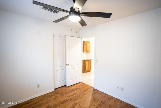8203 W Tonto Lane, Peoria, AZ 85382