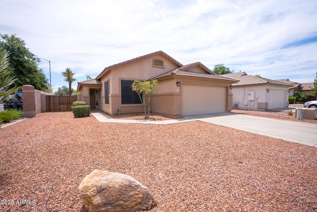 8203 W Tonto Lane, Peoria, AZ 85382