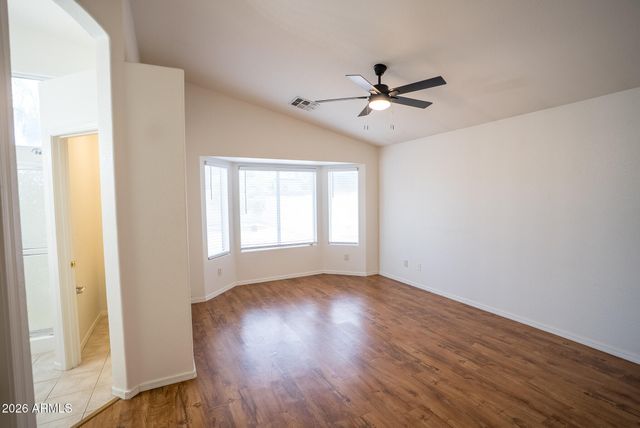 8203 W Tonto Lane, Peoria, AZ 85382