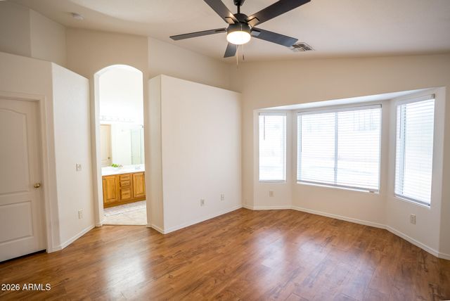 8203 W Tonto Lane, Peoria, AZ 85382