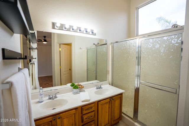 8203 W Tonto Lane, Peoria, AZ 85382