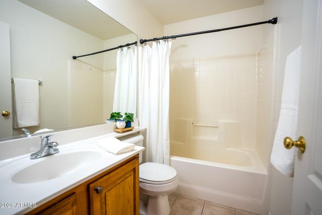 8203 W Tonto Lane, Peoria, AZ 85382