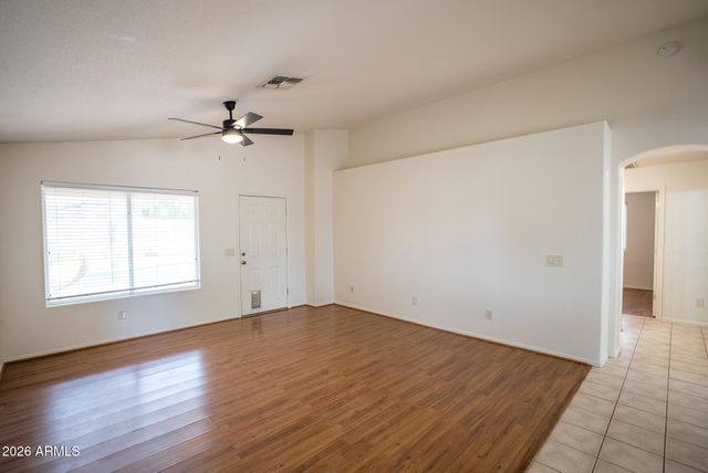 8203 W Tonto Lane, Peoria, AZ 85382