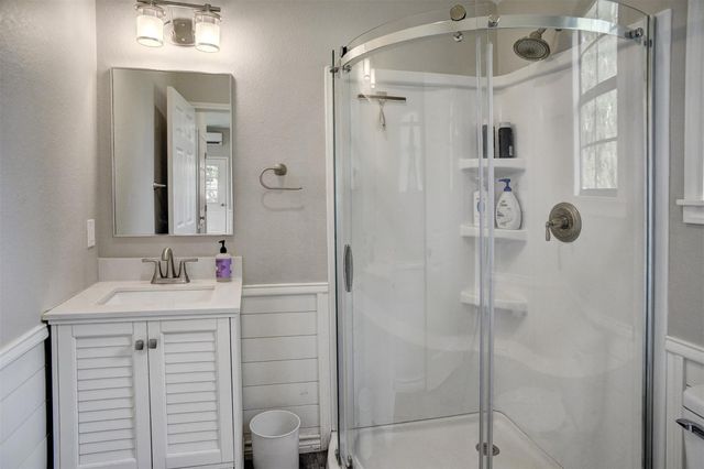 141 Grassyville RD, Paige, TX 78659