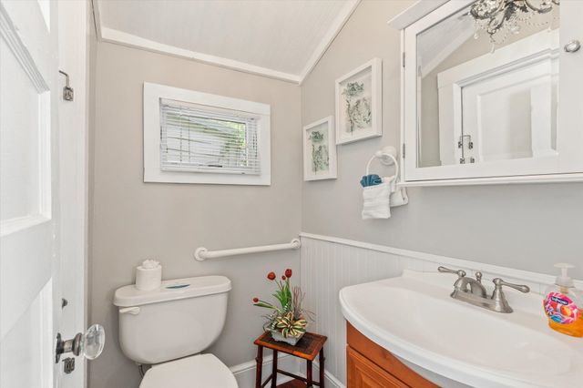 54 Grove Avenue, St Augustine, FL 32084