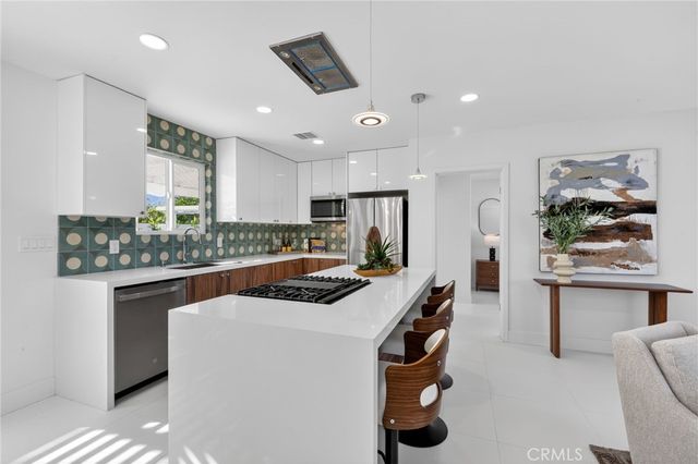 4379 E Camino San Miguel, Palm Springs, CA 92264