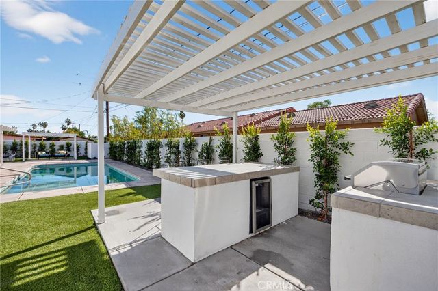 4379 E Camino San Miguel, Palm Springs, CA 92264