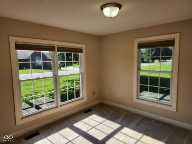 919 Buena Vista Drive, Brownstown, IN 47220