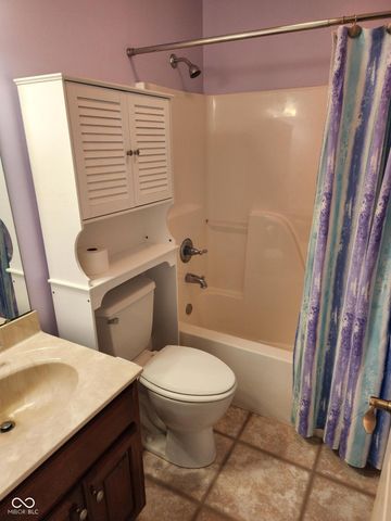 919 Buena Vista Drive, Brownstown, IN 47220