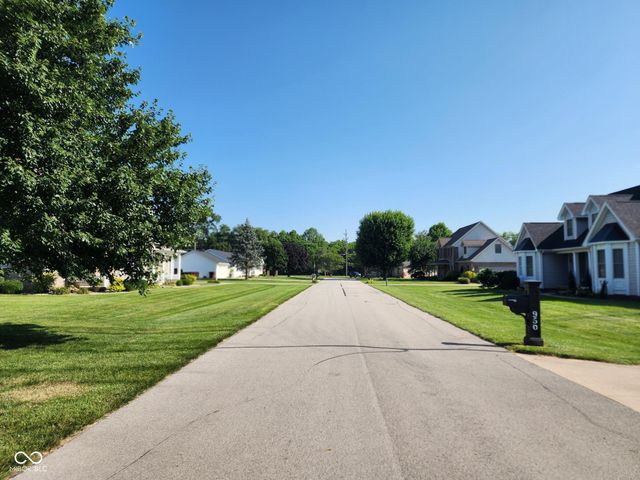 919 Buena Vista Drive, Brownstown, IN 47220