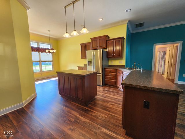 919 Buena Vista Drive, Brownstown, IN 47220