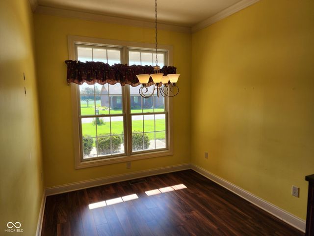 919 Buena Vista Drive, Brownstown, IN 47220