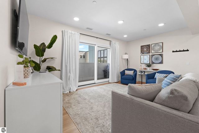 708 Randolph Street 204, Traverse City, MI 49684