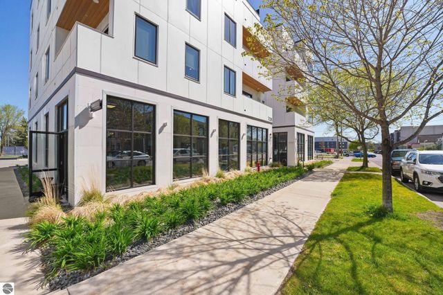 708 Randolph Street 204, Traverse City, MI 49684