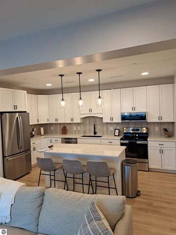 708 Randolph Street 204, Traverse City, MI 49684