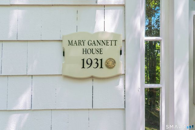 21 Old Highway, Wilton, CT 06897