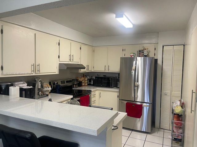 8400 SW 154th Cir Ct 716, Miami, FL 33193