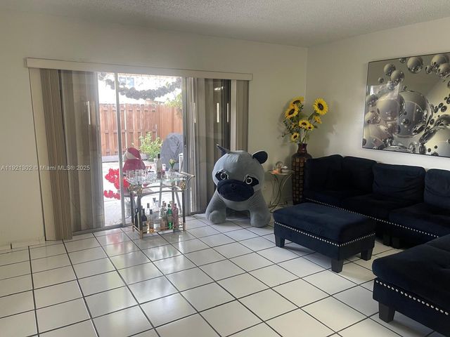 8400 SW 154th Cir Ct 716, Miami, FL 33193