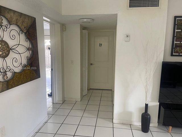 8400 SW 154th Cir Ct 716, Miami, FL 33193