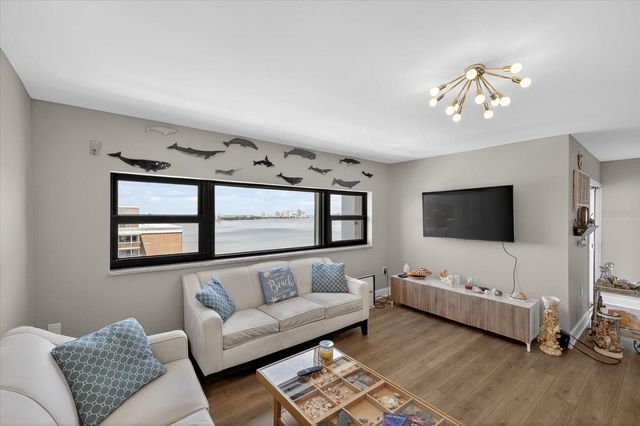 4141 BAYSHORE BOULEVARD 2001, Tampa, FL 33611