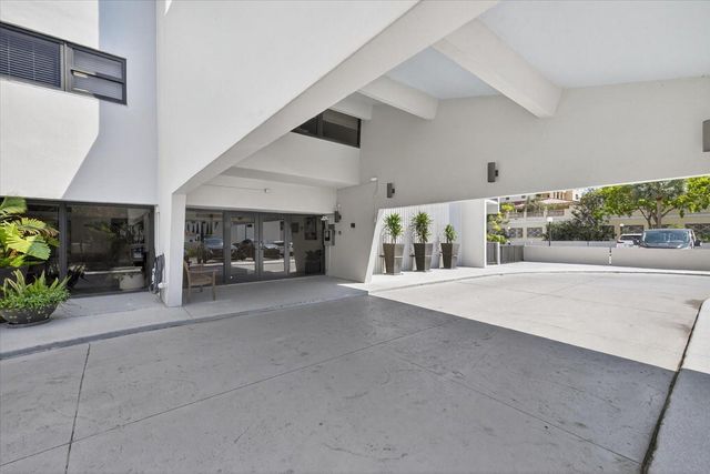 4141 BAYSHORE BOULEVARD 2001, Tampa, FL 33611