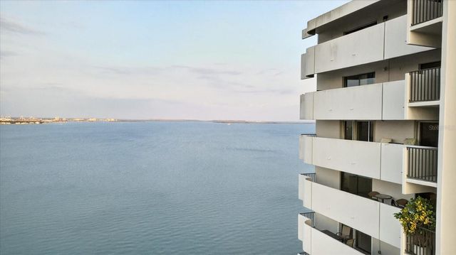 4141 BAYSHORE BOULEVARD 2001, Tampa, FL 33611