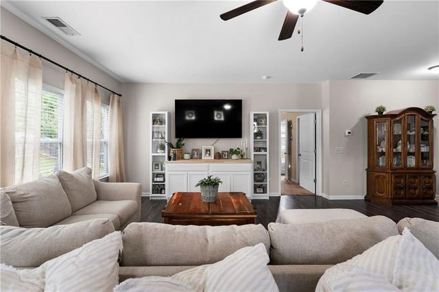 51 Robin Road, Adairsville, GA 30103