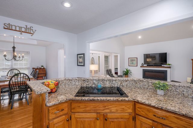 211 Amanda Dr, Bell Buckle, TN 37020