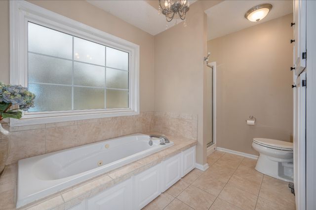 211 Amanda Dr, Bell Buckle, TN 37020