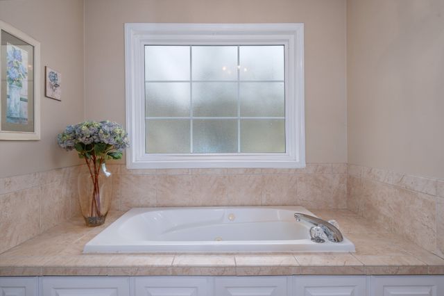 211 Amanda Dr, Bell Buckle, TN 37020