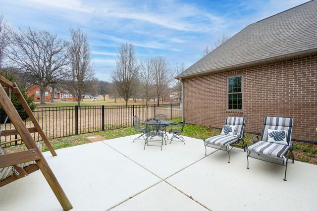 211 Amanda Dr, Bell Buckle, TN 37020