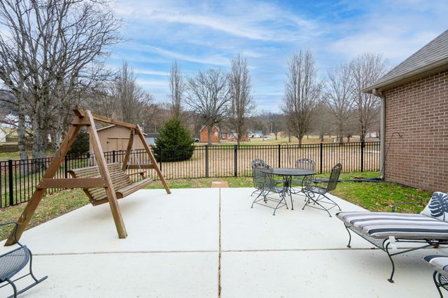 211 Amanda Dr, Bell Buckle, TN 37020