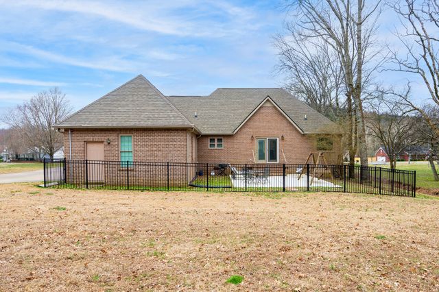211 Amanda Dr, Bell Buckle, TN 37020