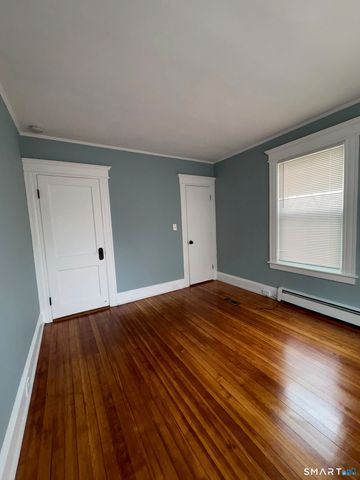 1045 Cooke Street, Waterbury, CT 06704