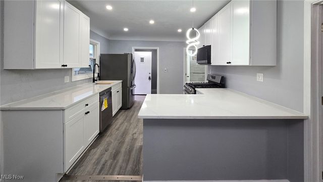 3250 Fulton Road, Cleveland, OH 44109