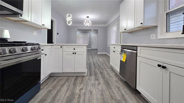 3250 Fulton Road, Cleveland, OH 44109