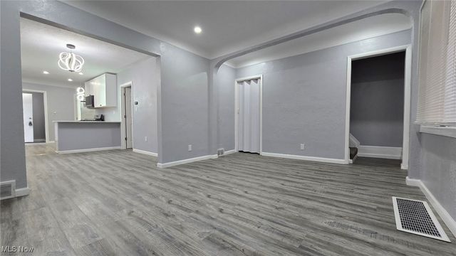 3250 Fulton Road, Cleveland, OH 44109