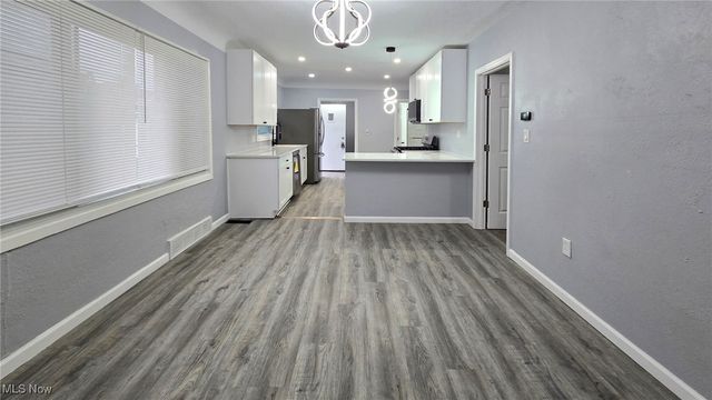 3250 Fulton Road, Cleveland, OH 44109