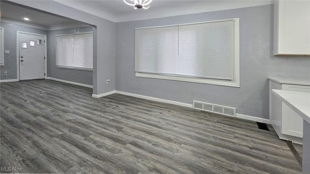 3250 Fulton Road, Cleveland, OH 44109