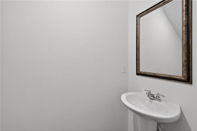 8308 Hunters Grove Road, Union City, GA 30291