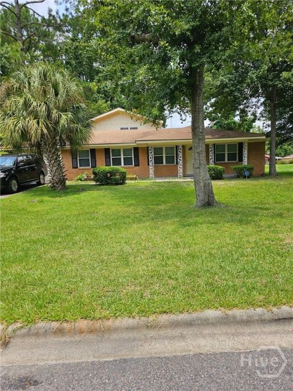 1902 Champion Street, Savannah, GA 31405