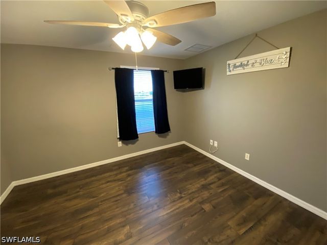 2446 Heydon CIR E, Naples, FL 34120